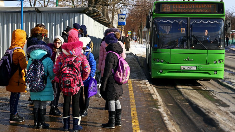Проезд для школьников по Украине станет бесплатным