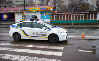 Смертельное ДТП в Киеве: груженый ЗИЛ не заметил пешехода, фото, видео
