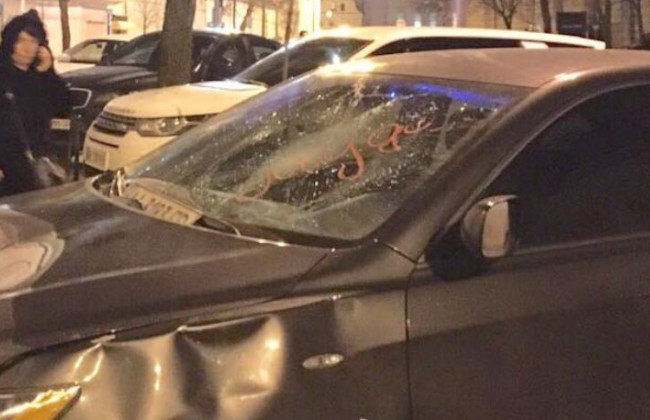 В Киеве серьезно проучили «героя парковки», фото