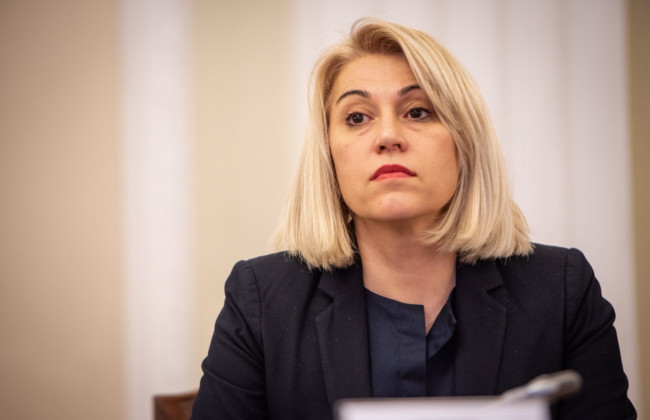 Рада звільнила Альону Бабак із посади міністра розвитку громад