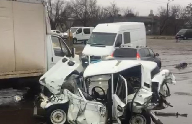 Смертельне ДТП на Херсонщині: п’яний водій Range Rover протаранив Жигулі, фото