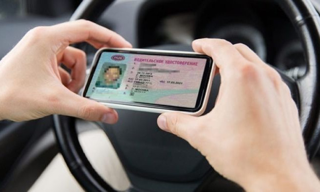 Електронна «автоцивілка» та е-студентський: яка трансформація чекає додаток «Дія»