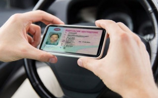 Електронна «автоцивілка» та е-студентський: яка трансформація чекає додаток «Дія»