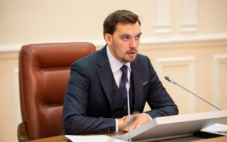 «Зоопарк» із виплатами премій чиновкам: уряд вирішив проблему