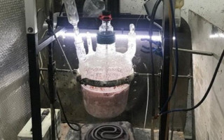 Под Киевом бывшие копы создали нарколабораторию: изготовили наркотиков на 5 миллионов