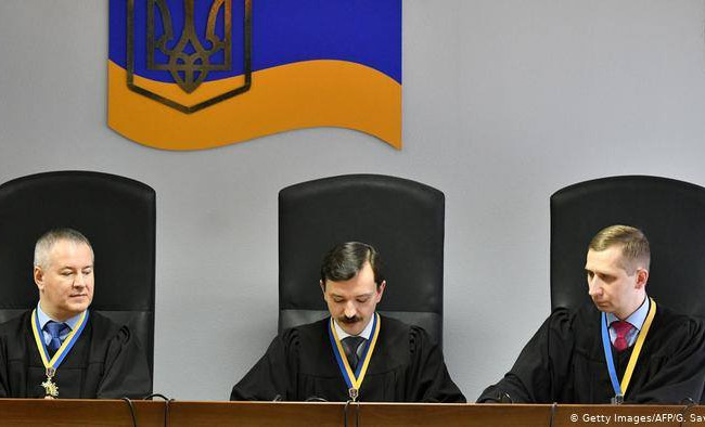 В Высшем совете правосудия отказались открыть дисциплинарное дело на судей, приговоривших экс-президента к 13 годам лишения свободы