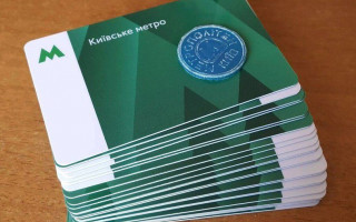 У Києві припинили продавати картки метро