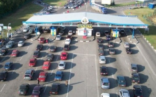 Тимчасове ввезення та транзит автомобілів: оприлюднили умови