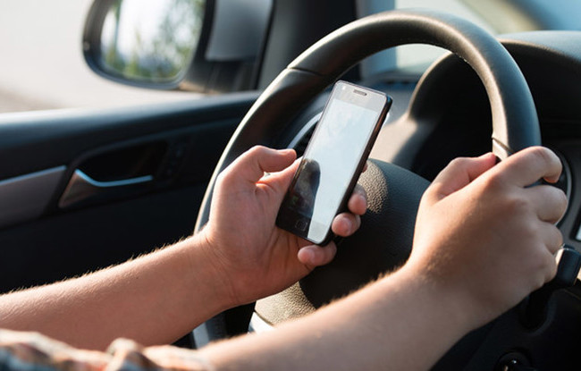 ДІЯ: українським водіям пояснили, як вилучатимуть електронні права