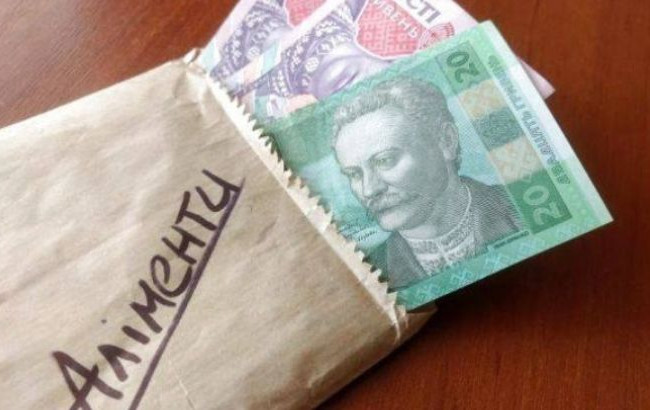 Борг зі сплати аліментів: у чоловіка забрали позашляховик біля держустанови