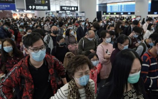 Власть кормит нас завтраками: украинцы из Уханя записали видеообращение