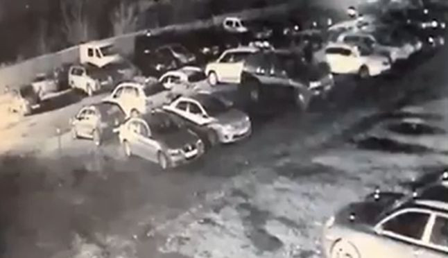 В Киеве проучили «героя парковки»: появилось видео