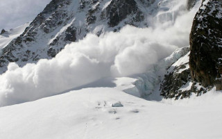В Карпатах возможен сход лавин: объявлен 3 уровень опасности