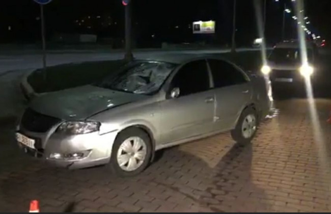Под Киевом полицейский наехал на пешеходов: есть жертва