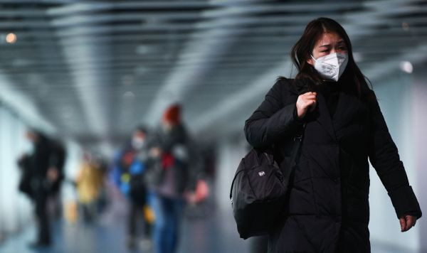 Эпидемия коронавируса: власти Китая запретили местным жителям покидать дома