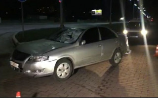 Под Киевом пьяный полицейский наехал на пешеходов: ГБР задержало нарушителя