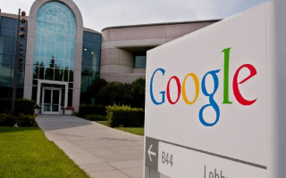 Суд обязал Google раскрыть личные данные комментатора