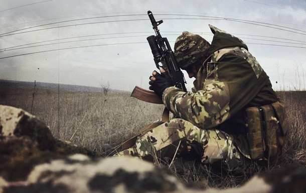 В районе Золотого идет интенсивный бой: в ООС сообщают о потерях среди украинских военных