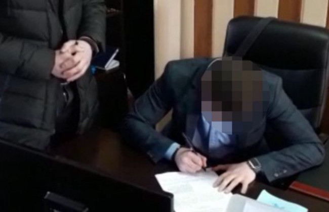 Організував незаконне затримання: прокурору повідомлено про підозру