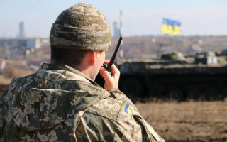 В Министерстве обороны показали последствия пятичасового обстрела на Донбассе