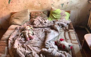 Под Киевом у горе-родителей забрали детей: назвали причину