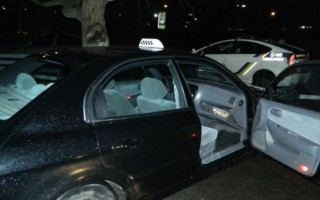 Дерзкое нападение в Киеве: иностранцы избили таксиста и угнали его автомобиль