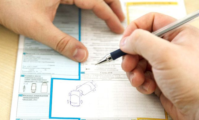 Водіям пояснили, як при ДТП оформити європротокол