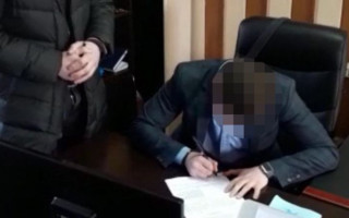 Організував незаконне затримання: прокурору повідомлено про підозру