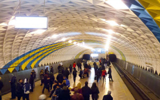 Загадкова смерть: на платформі харківського метро знайшли труп