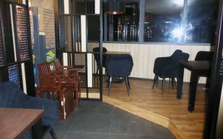 Жестокое нападение в Киеве: подростку проломили голову бутылкой