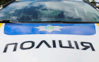 В Киеве на остановке нашли мертвого мужчину