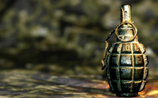 В Днепре мужчина взорвал дверь бывшей жены: фото, видео