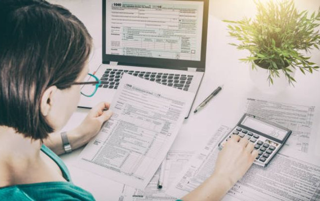 Дмитро Дубілет закликав бізнес не зберігати два типи паперів