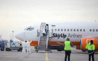 Евакуація українців з Уханя: коментарі соцмереж