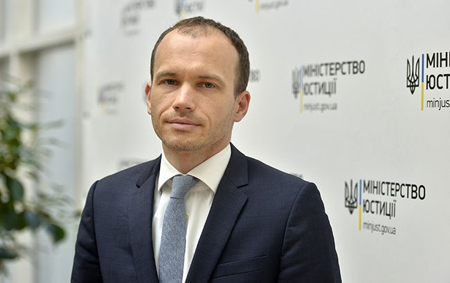 Денис Малюська відповідає на запитання українців: онлайн-трансляція