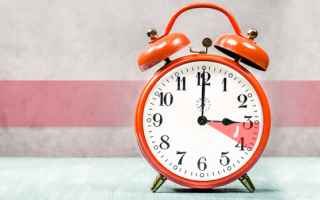 Переход на летнее время: когда и куда двигать стрелки часов