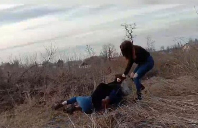 Жестоко избили сверстницу из-за парня: в деле житомирских школьниц новые подробности