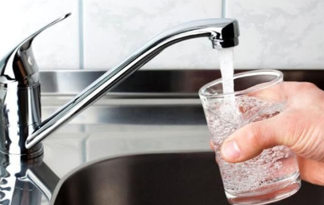 У столиці на деяких вулицях зникла вода