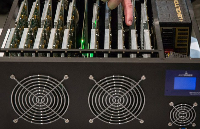 Використовував обладнання ДСА для видобутку криптовалюти: у Києві судитимуть посадовця