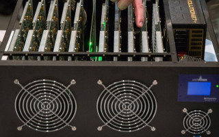 Використовував обладнання ДСА для видобутку криптовалюти: у Києві судитимуть посадовця