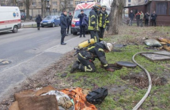 Смертельный пожар в Киеве: горела теплотрасса