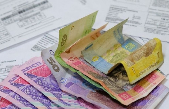 Українці витрачають на комуналку більше половини доходу: результати опитування