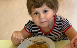 В Киеве из детского дома похитили  3-летнюю девочку