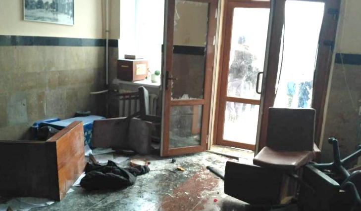 Штурм Жмеринської міськради: під час заворушень постраждали 12 людей