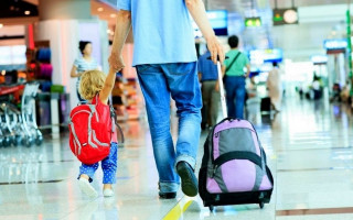 Як правильно подати декларацію українцям, які виїжджають жити за кордон