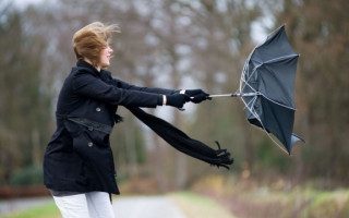 Киевлян предупреждают о желтом уровне опасности: что нужно знать