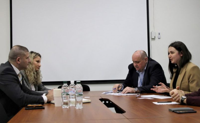 ОБСЄ ознайомили із забезпеченням безпеки судових установ на Прикарпатті