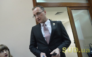 Силовики проводят обыск у экс-члена Общественного совета добропорядочности Леонида Маслова