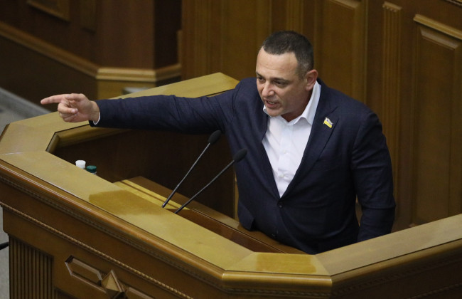 Не виправдав довіру: у Слузі народу пояснили причину можливої відставки Рябошапки