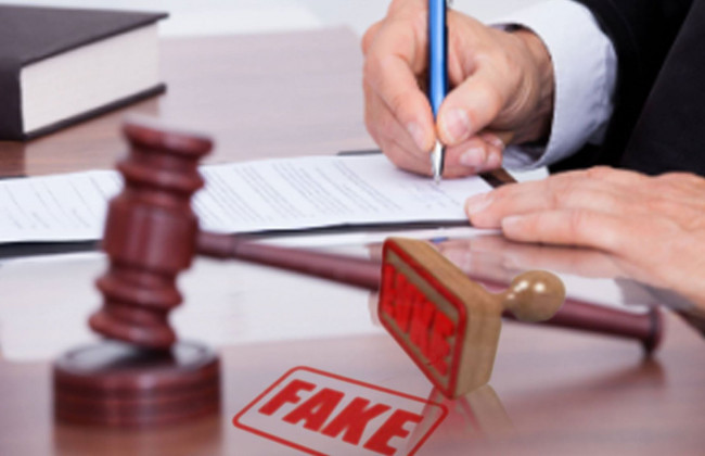 Судья обвинил адвоката в подделке судебного решения